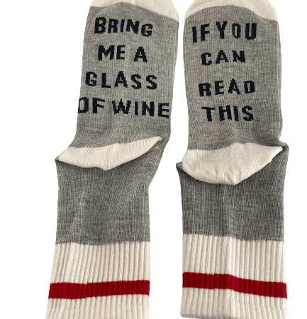 One-Size-Socken "bring me a glass of wine"