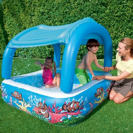 Pool mit "Sonnendach" von Bestway